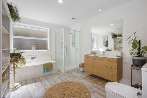 Photo of property in 29 Lakeside Terrace, Omokoroa, 3114