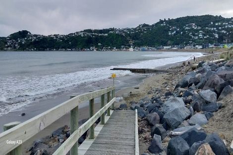 Photo of property in 8/218 Onepu Road, Lyall Bay, Wellington, 6022