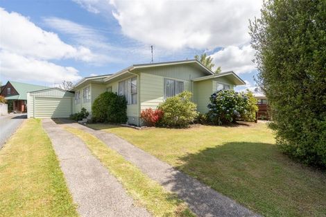 Photo of property in 13 Lansdowne Crescent, Glenview, Hamilton, 3206