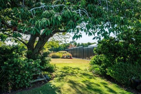 Photo of property in 1266 Egmont Road, Egmont Village, New Plymouth, 4372