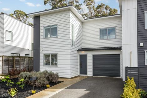 Photo of property in 1 Cartographer Way, Whitby, Porirua, 5024