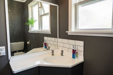 Photo of property in 26 Jillett Street, Titahi Bay, Porirua, 5022