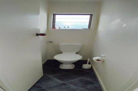 Photo of property in 2/3 Rahopara Street, Castor Bay, Auckland, 0620