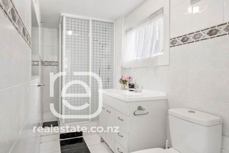 Photo of property in 84 Glamorgan Drive, Torbay, Auckland, 0630