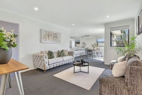 Photo of property in 31 Benjamin Avenue, Rototuna North, Hamilton, 3210