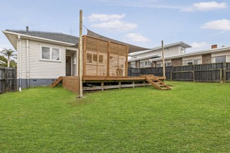 Photo of property in 102 Wallace Road, Papatoetoe, Auckland, 2025