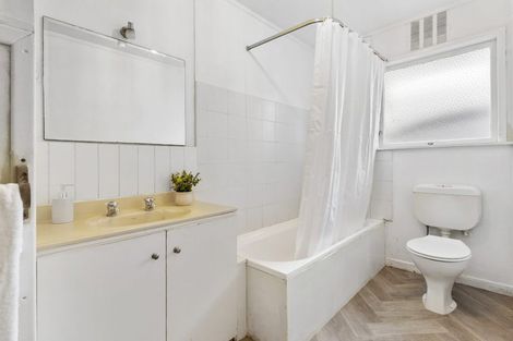 Photo of property in 3/167a Birkdale Road, Birkdale, Auckland, 0626