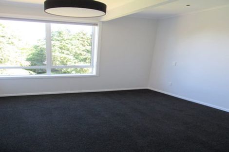 Photo of property in 1/12 Vista Crescent, Maoribank, Upper Hutt, 5018