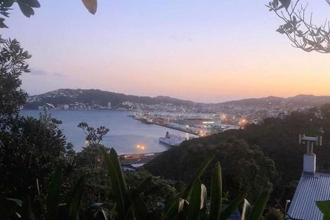 Photo of property in 66 Rama Crescent, Khandallah, Wellington, 6035