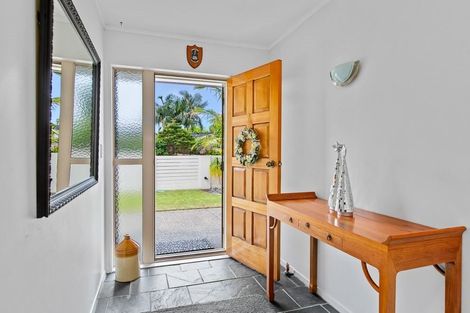 Photo of property in 24 Settlers Grove, Orewa, 0931