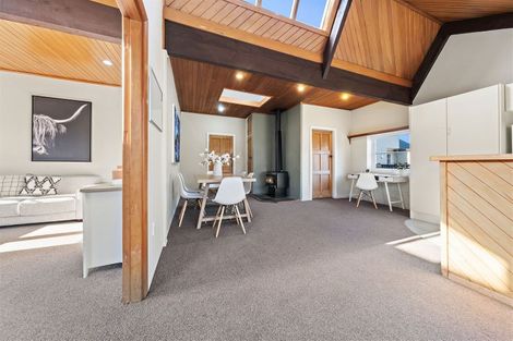 Photo of property in 1/37 Garreg Road, Fendalton, Christchurch, 8052