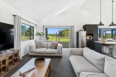 Photo of property in 8 Paparoa Road, Mangapai, Whangarei, 0178