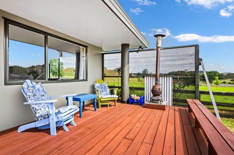 Photo of property in 29 Pataua Road North, Whareora, Whangarei, 0175