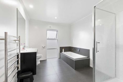 Photo of property in 102 Tramway Road, Ruakura, Hamilton, 3214