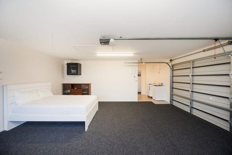 Photo of property in 79 Balrickard Way, Milson, Palmerston North, 4414