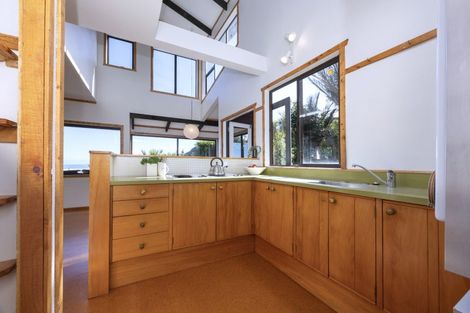 Photo of property in 101b Garden Road, Piha, New Lynn, 0772