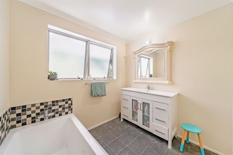 Photo of property in 9 Alleyne Court, Brown Owl, Upper Hutt, 5018