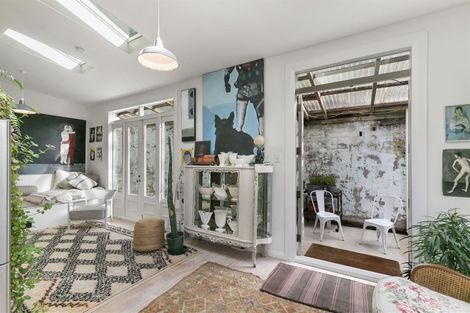 Photo of property in 27 Grafton Road, Roseneath, Wellington, 6011