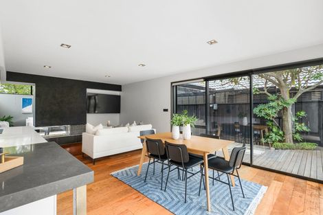 Photo of property in 23 Ferdinand Terrace, Yaldhurst, Christchurch, 8042