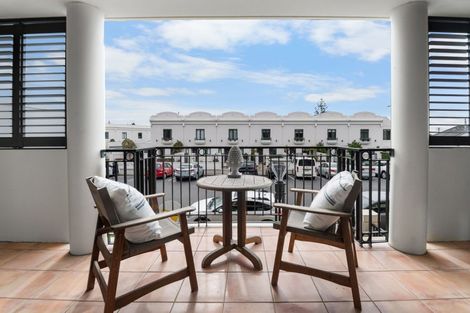 Photo of property in Admiralty Courts, 14/42 Marriner Street, Sumner, Christchurch, 8081