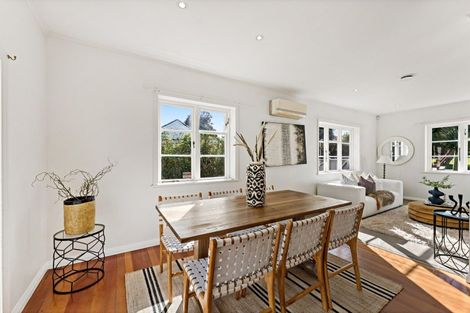 Photo of property in 1 Massey Avenue, Greenlane, Auckland, 1061