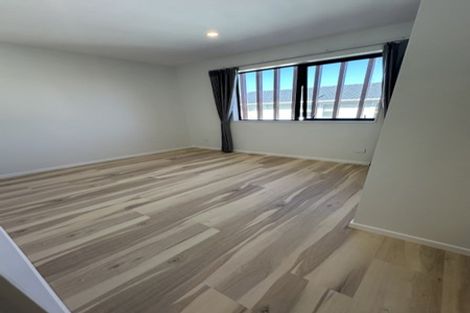 Photo of property in 93 Hutchinsons Road, Bucklands Beach, Auckland, 2014