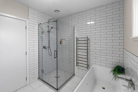 Photo of property in 169 Awa Road, Kumeu, 0891