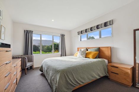 Photo of property in 6 Greenan Place, Doyleston, 7683