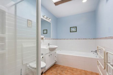 Photo of property in 2/4 Bevington Street, Avonhead, Christchurch, 8042