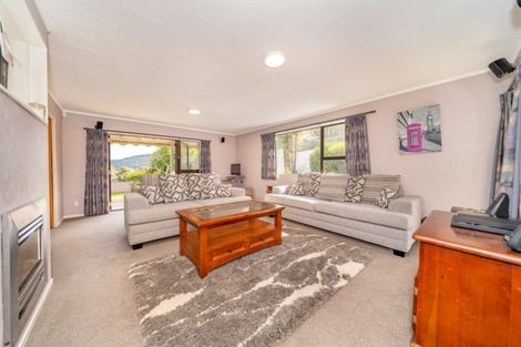 Photo of property in 25 Roband Crescent, Brown Owl, Upper Hutt, 5018