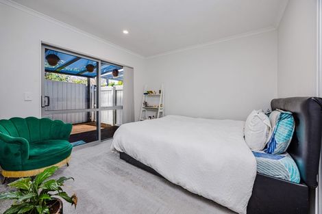 Photo of property in 35 Harore Road, Takanini, 2112