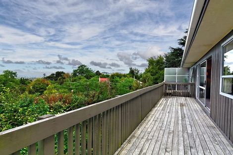 Photo of property in 2/55a West Lynn Road, Titirangi, Auckland, 0604