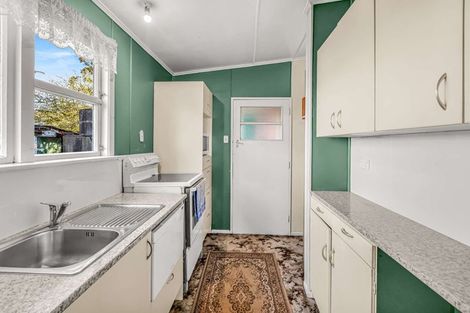 Photo of property in 17 Gorge Road, Clinton, 9534