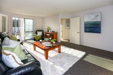 Photo of property in 94 Rothesay Road, Parklands, Christchurch, 8083