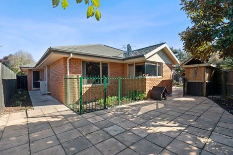 Photo of property in 1 Edgewater Lane, Halswell, Christchurch, 8025