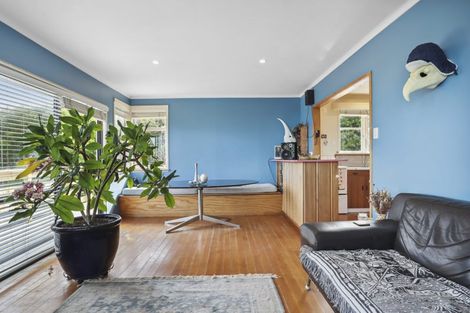 Photo of property in 19 Beach Valley Road, Piha, New Lynn, 0772