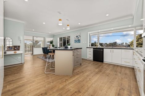 Photo of property in 6 Mahana Road, Paraparaumu Beach, Paraparaumu, 5032