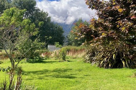 Photo of property in 1773a Whataroa Highway, Whataroa, 7886