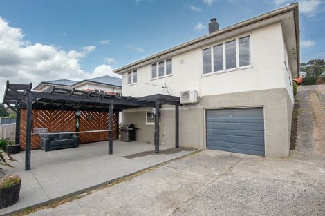 Photo of property in 30 Scotland Terrace, Green Island, Dunedin, 9018