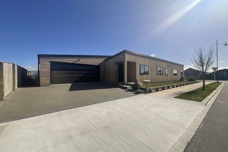 Photo of property in 2 Manaia Street, Pegasus, 7612