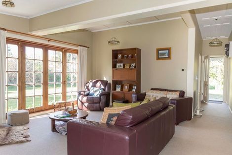 Photo of property in 44 Seaview Road, Herbertville, 4970