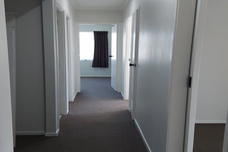 Photo of property in 4 Banksia Place, Goodwood Heights, Auckland, 2105