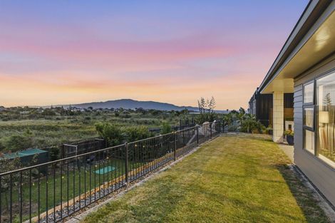 Photo of property in 19 Taranui Way, Paraparaumu Beach, Paraparaumu, 5032