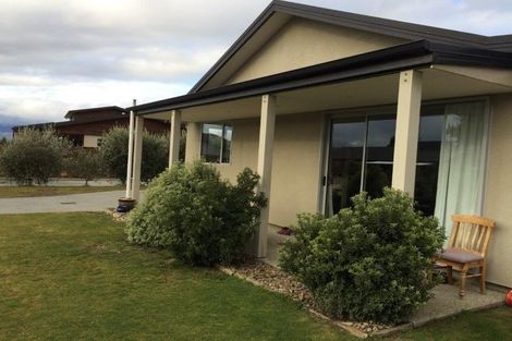 Photo of property in 12a Alpha Close, Wanaka, 9305