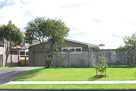 Photo of property in 39 Edgecumbe Road, Tauranga, 3110