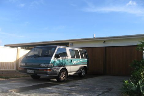 Photo of property in 33 Bosun Terrace, Whitby, Porirua, 5024