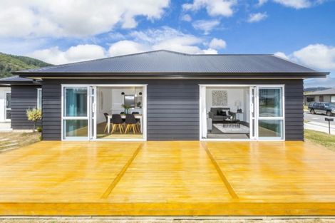 Photo of property in 4 Te Punga Road, Wallaceville, Upper Hutt, 5018