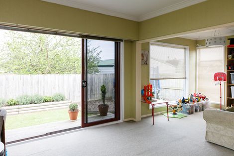 Photo of property in 1a Carthew Street, Feilding, 4702