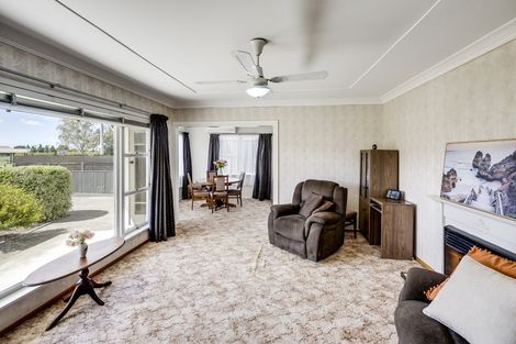 Photo of property in 38 Puketapu Road, Taradale, Napier, 4112