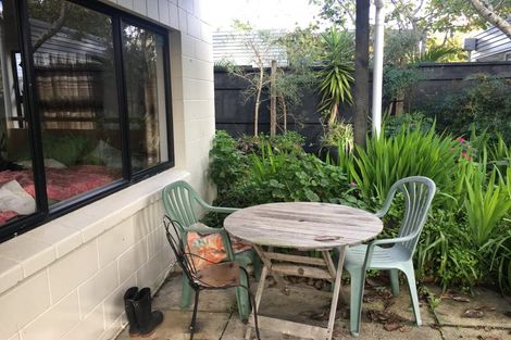 Photo of property in 448a Point Chevalier Road, Point Chevalier, Auckland, 1022